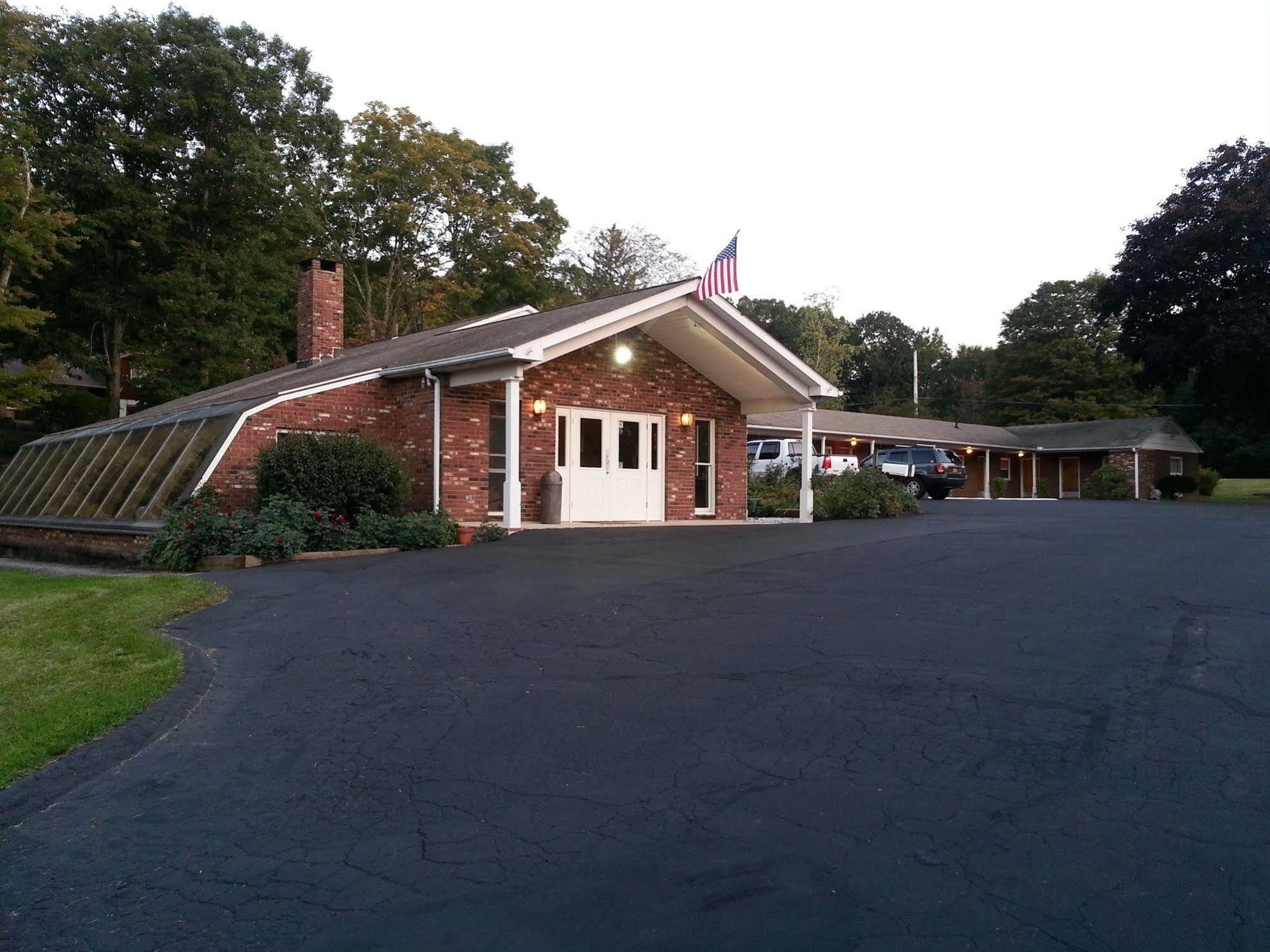Heidi'S Inn Brewster Dış mekan fotoğraf